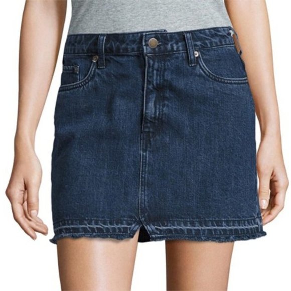 Free People Dresses & Skirts - Free People Demin Frayed Hem Mini Skirt
